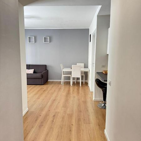 Lux Fara Apartment Милано Екстериор снимка