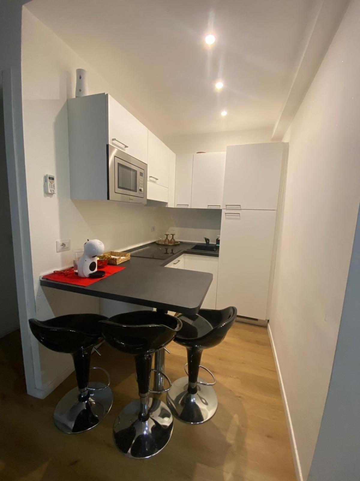 Lux Fara Apartment Милано Екстериор снимка