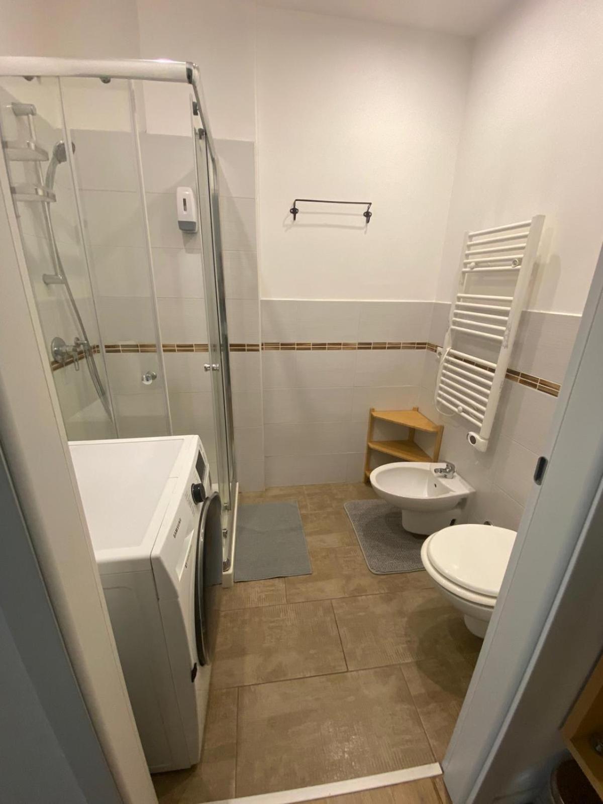 Lux Fara Apartment Милано Екстериор снимка